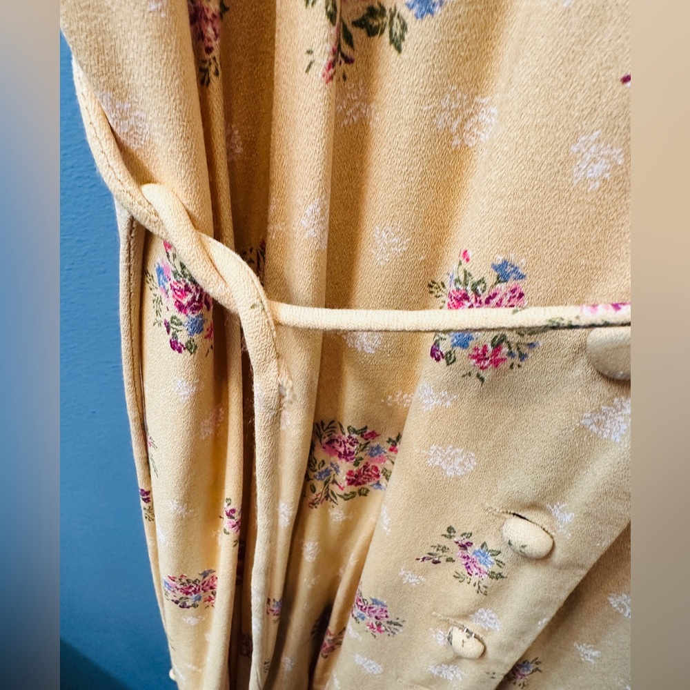 Melissa Yellow Floral Dress with Lace Collar - Picture 7 of 9